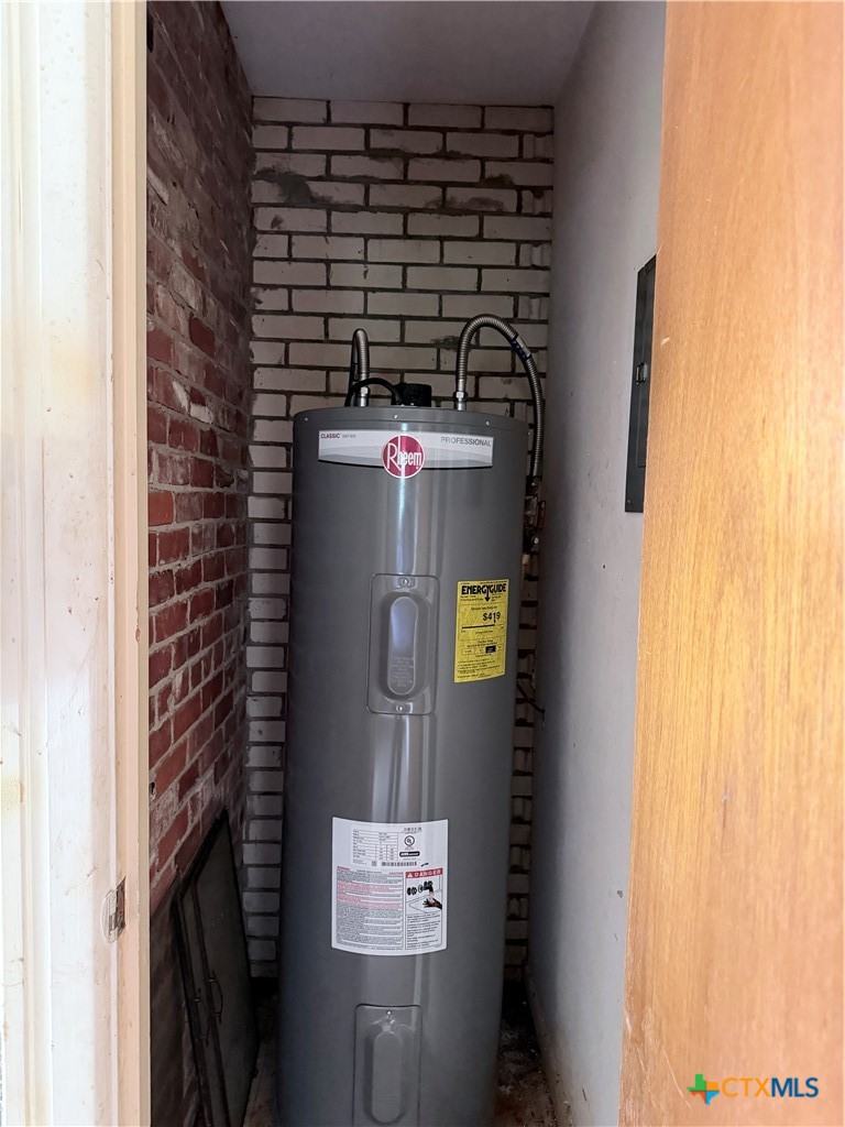 main property photo 4