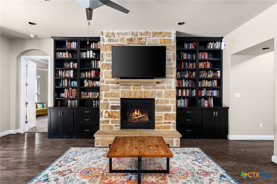 main property photo 5
