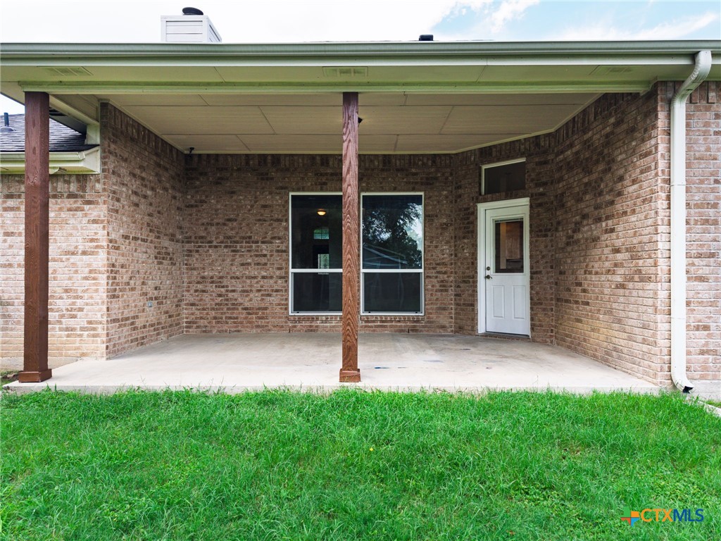 main property photo 25