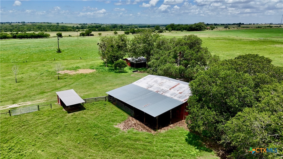 main property photo 41