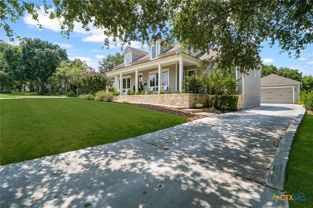 main property photo 6