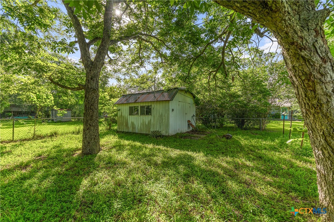 main property photo 16