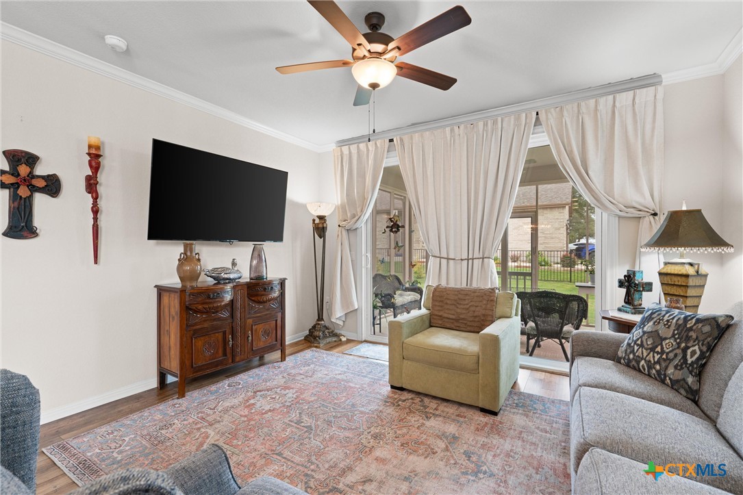 main property photo 10