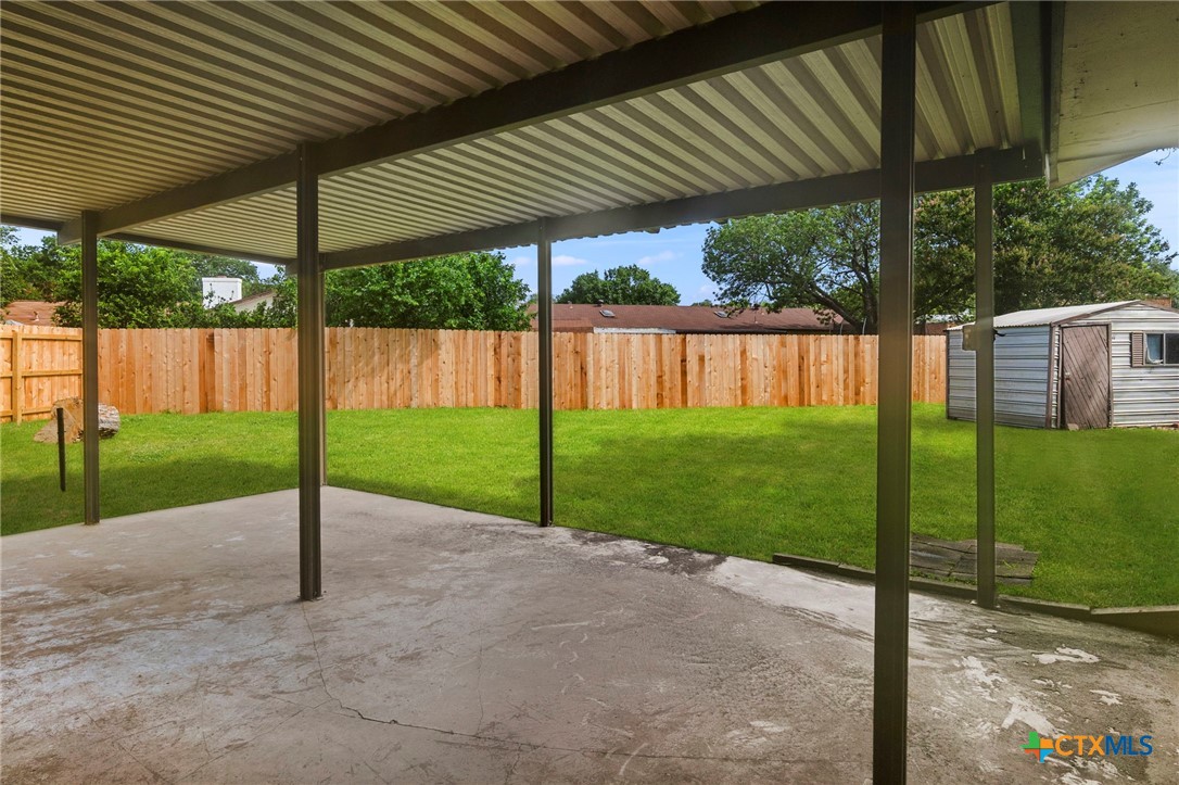 main property photo 31