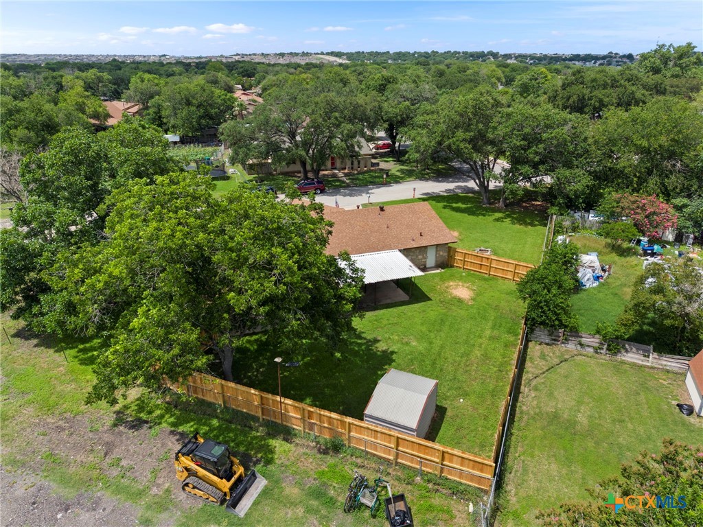main property photo 41