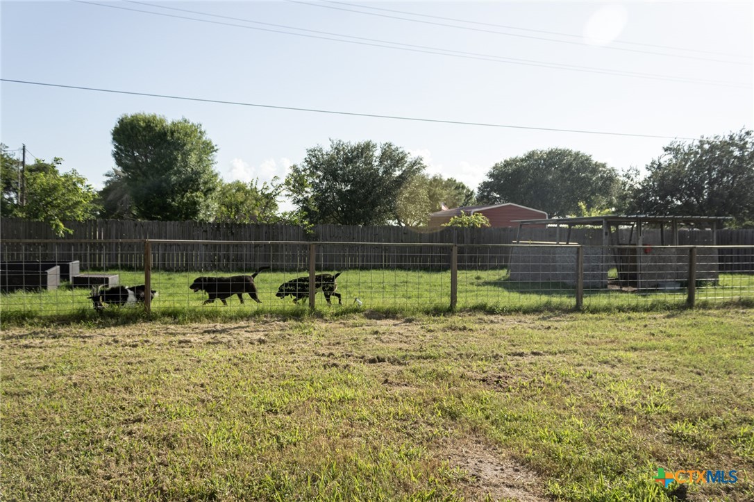main property photo 28