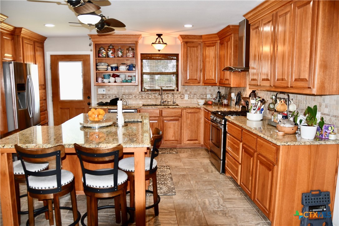 main property photo 10