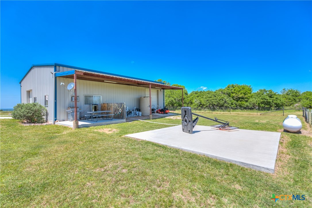 main property photo 31