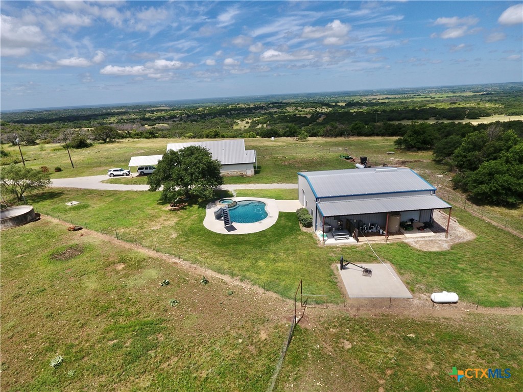main property photo 6