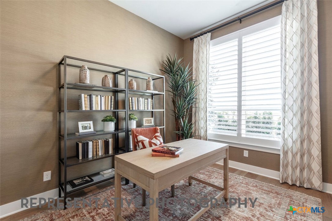 main property photo 30