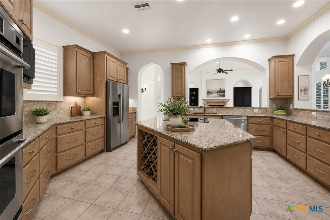 main property photo 9