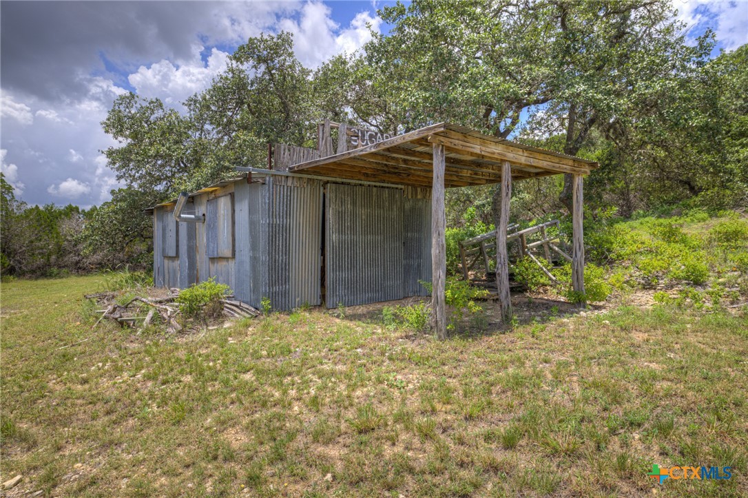 main property photo 41