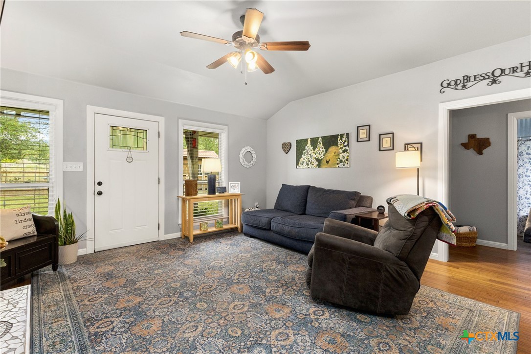 main property photo 9