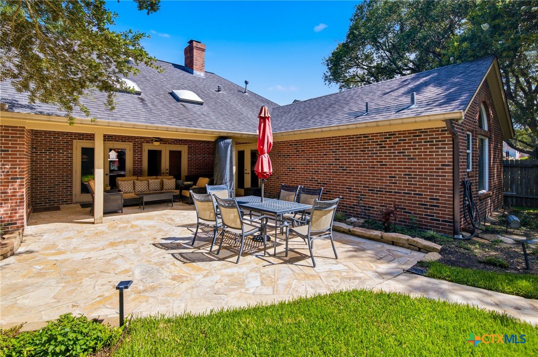 main property photo 40