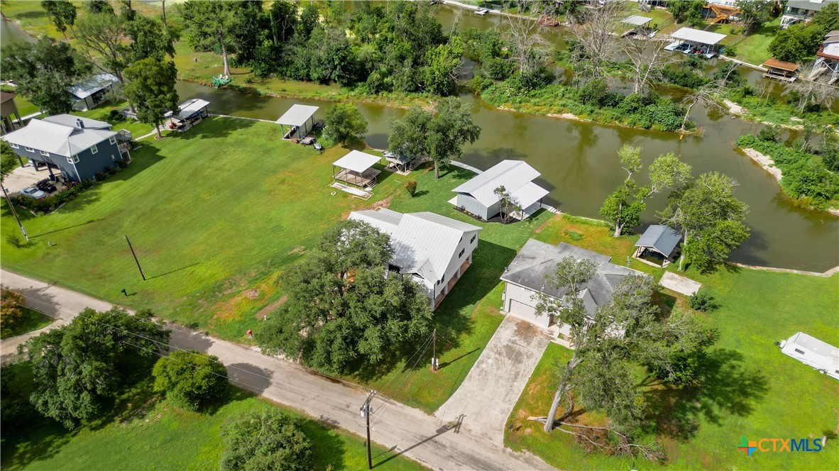 main property photo 28
