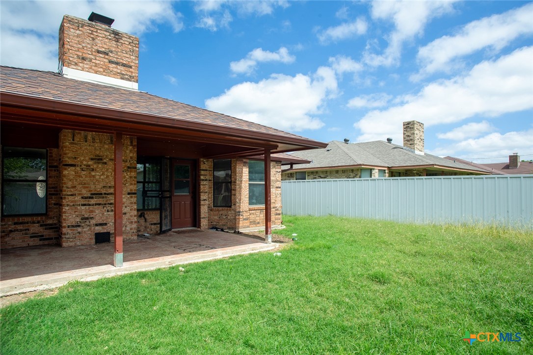 main property photo 19