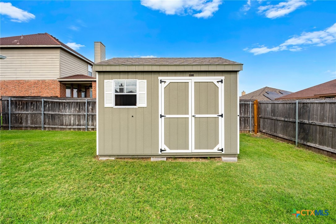 main property photo 30