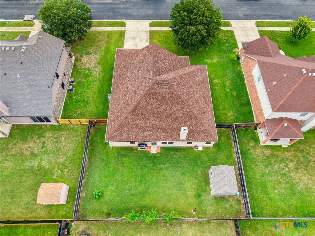 main property photo 32