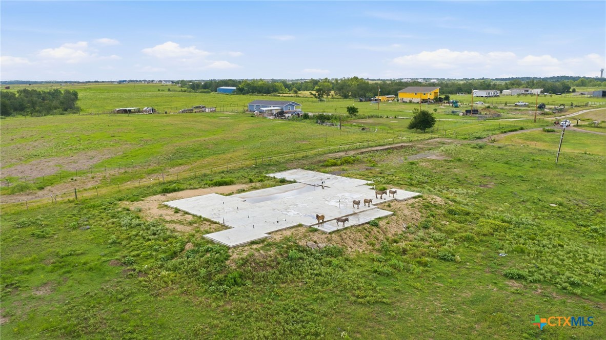 main property photo 10
