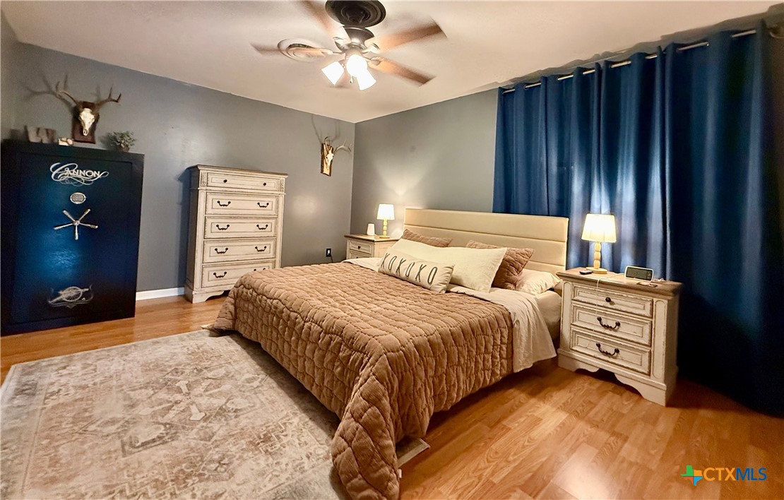 main property photo 37