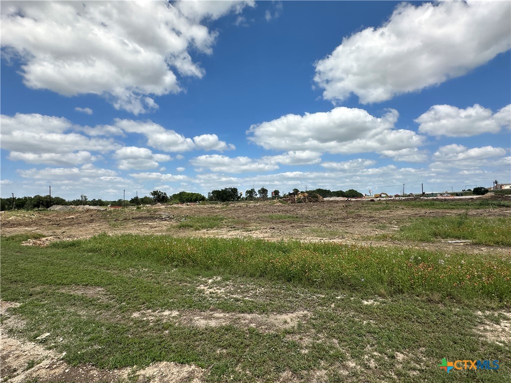 main property photo 13