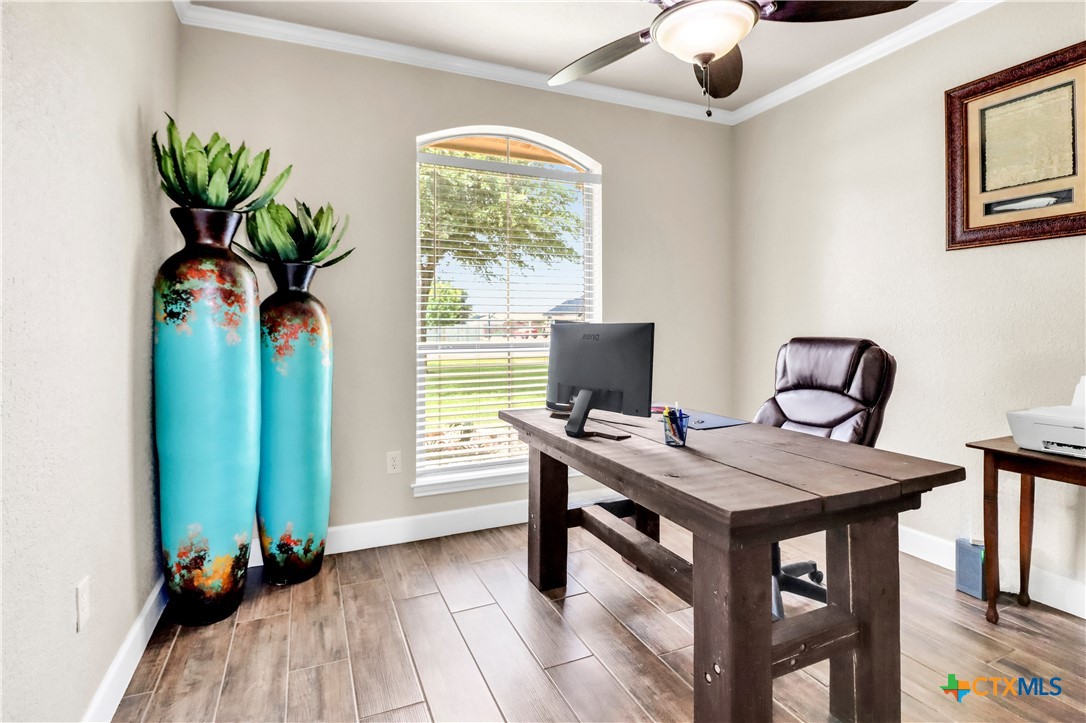 main property photo 16