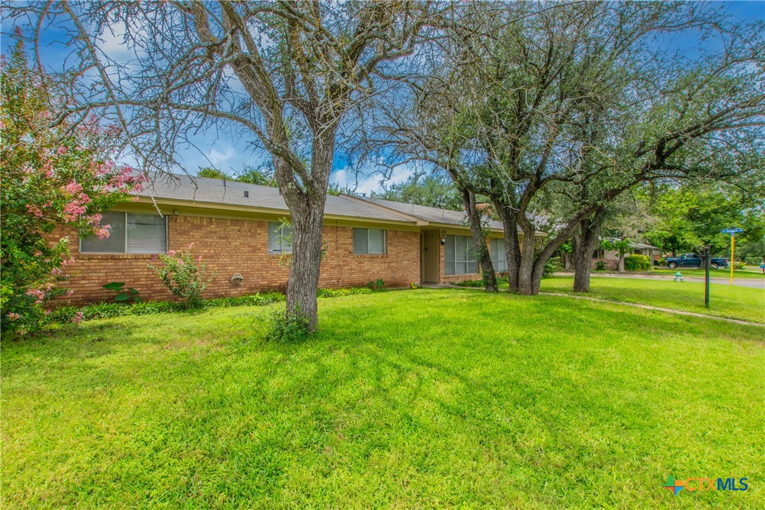 main property photo 13