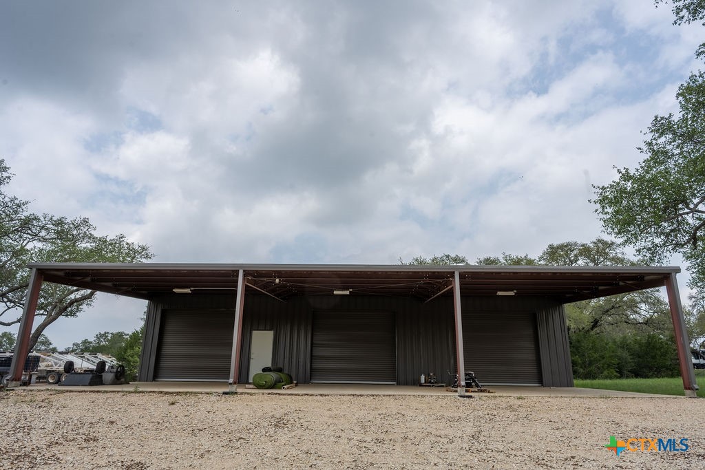 main property photo 38