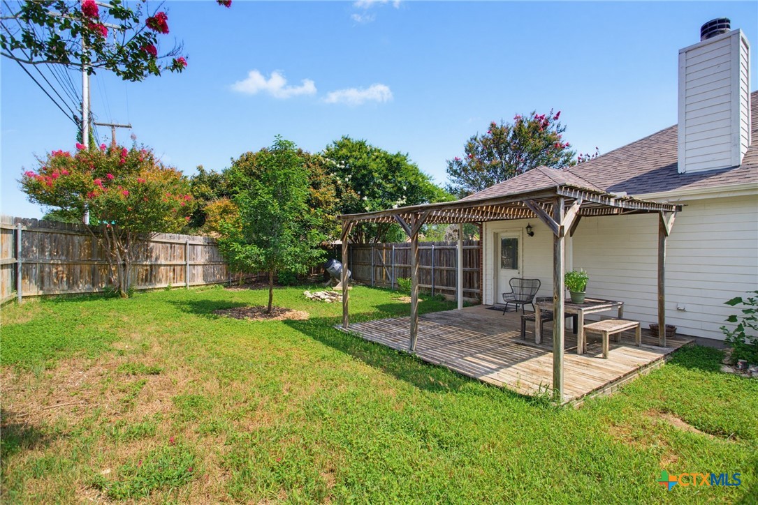 main property photo 32