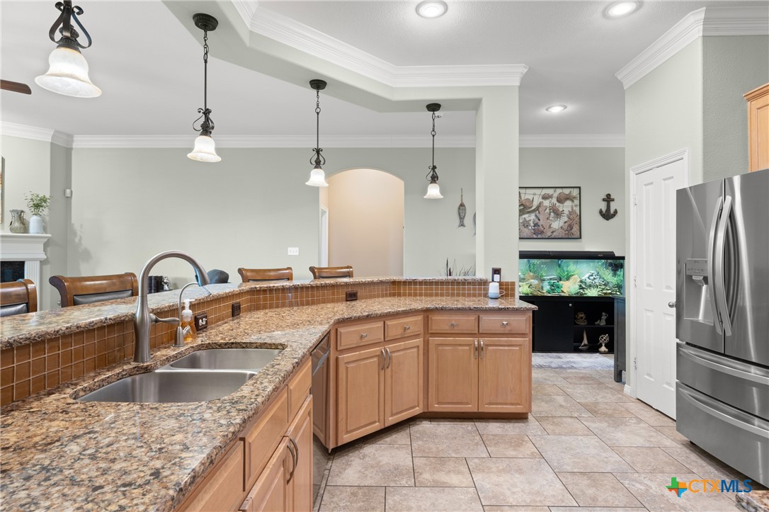 main property photo 11