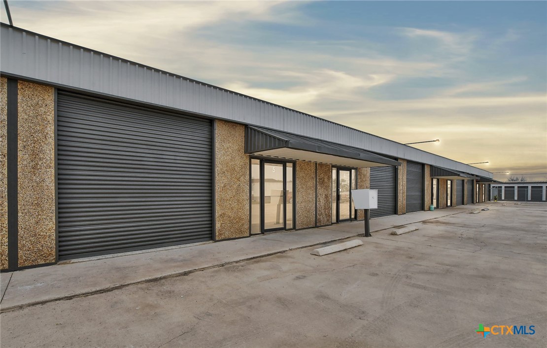 main property photo 6