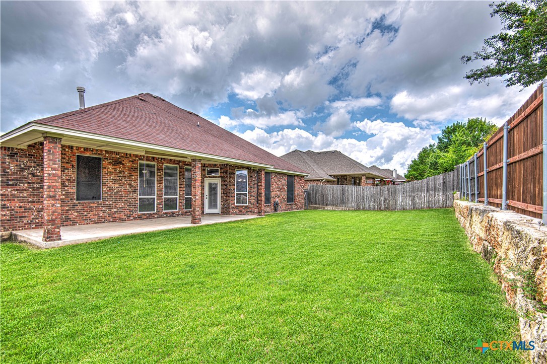main property photo 31