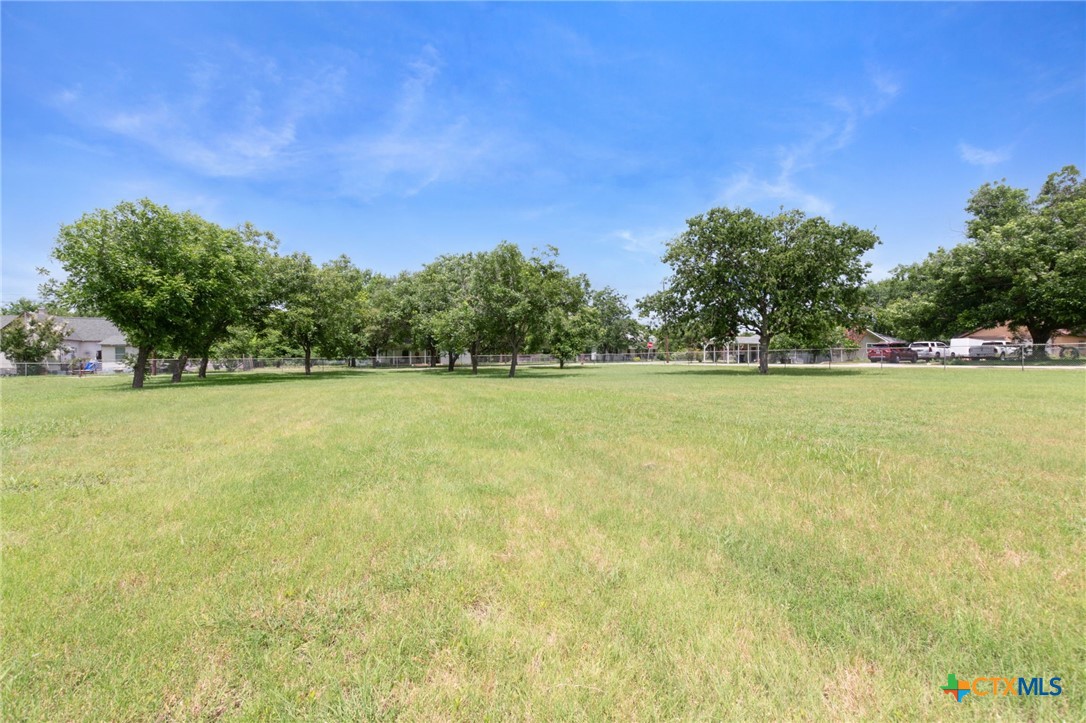 main property photo 29
