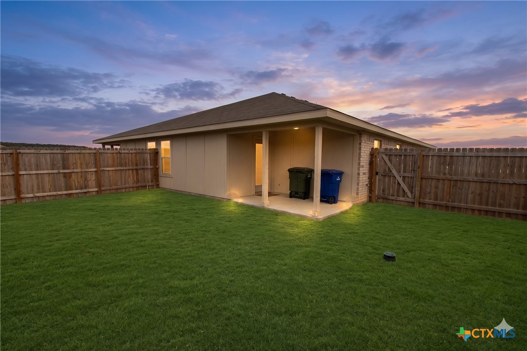 main property photo 10