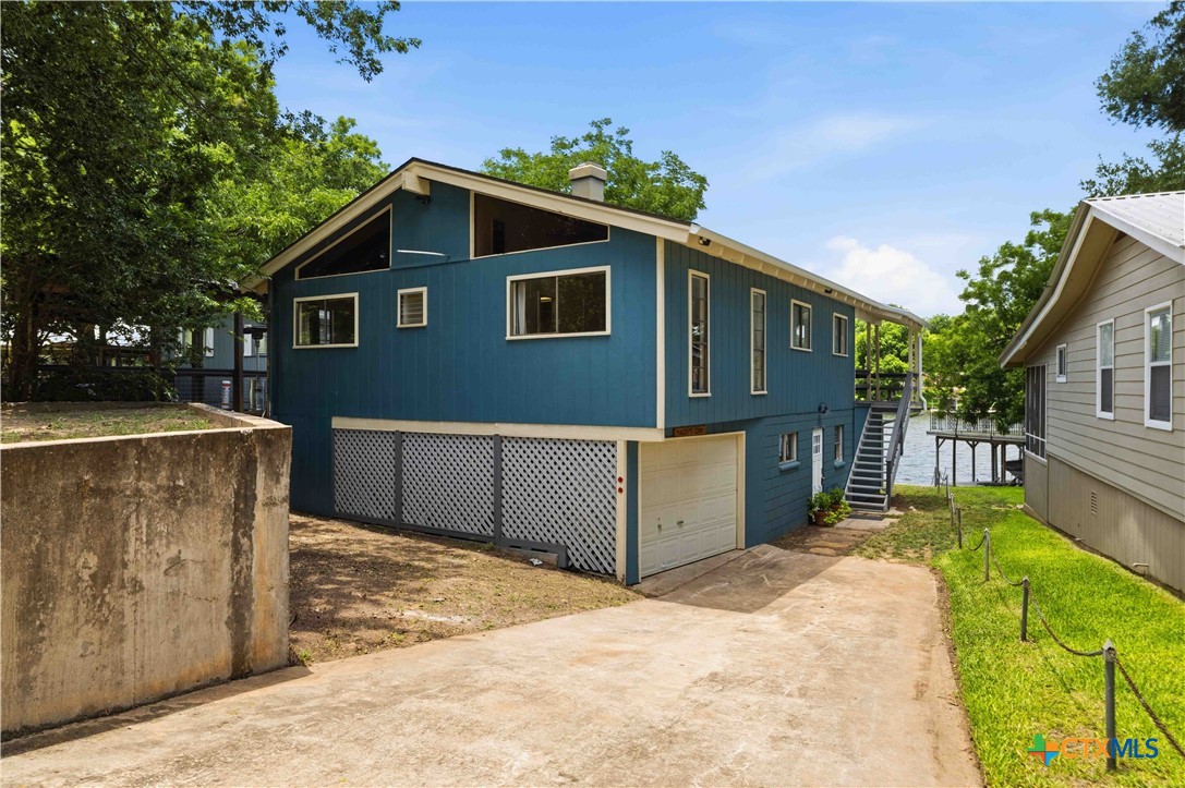 main property photo 31