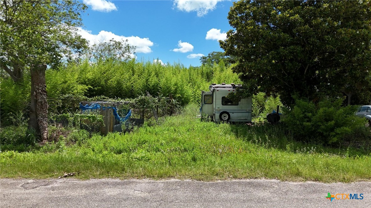 main property photo 9