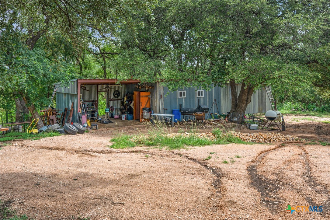 main property photo 34
