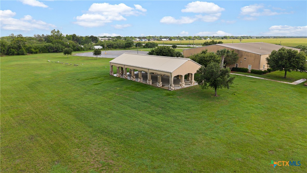 main property photo 41