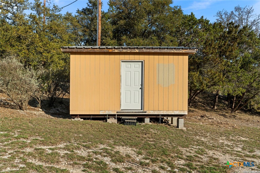 main property photo 31