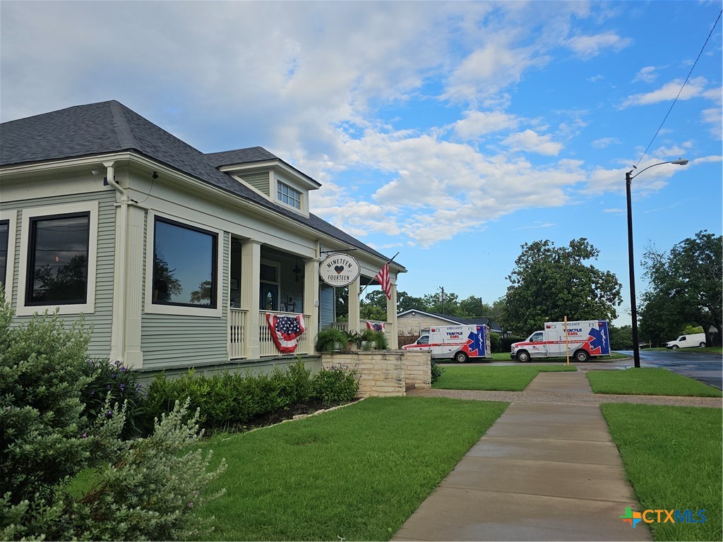 main property photo 17