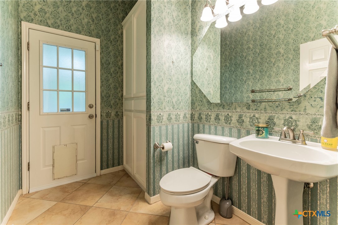 main property photo 18