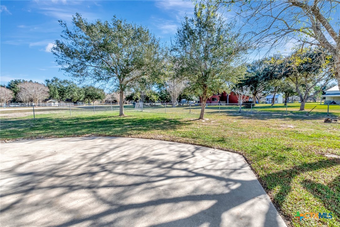 main property photo 31