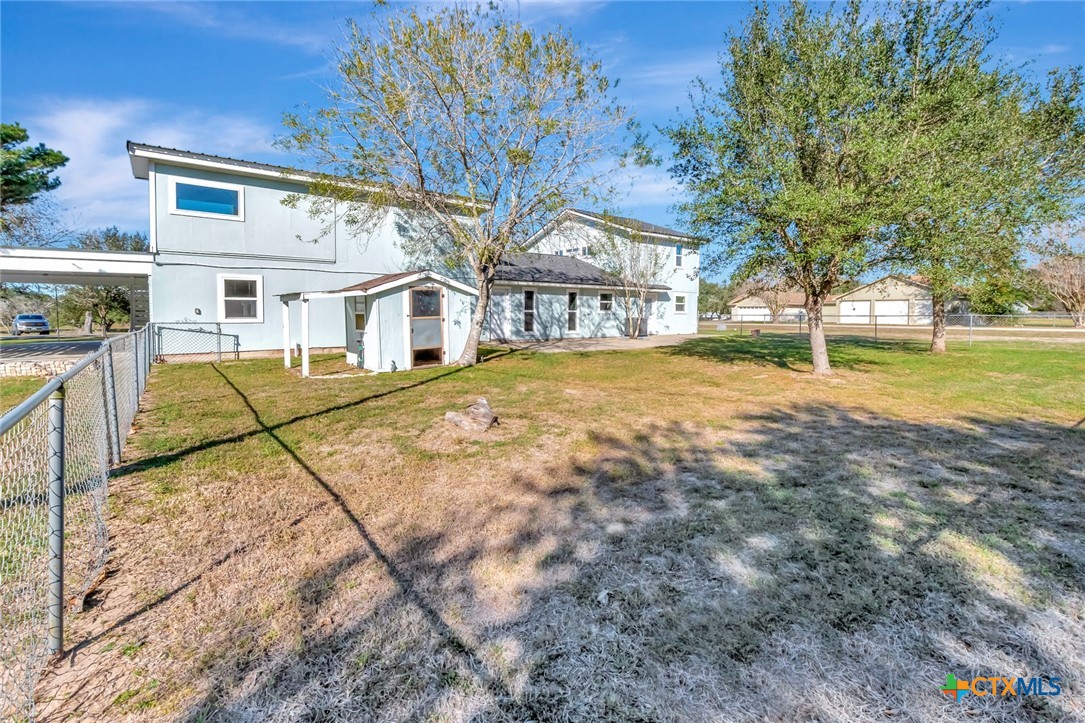 main property photo 32