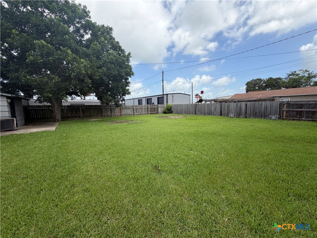main property photo 13
