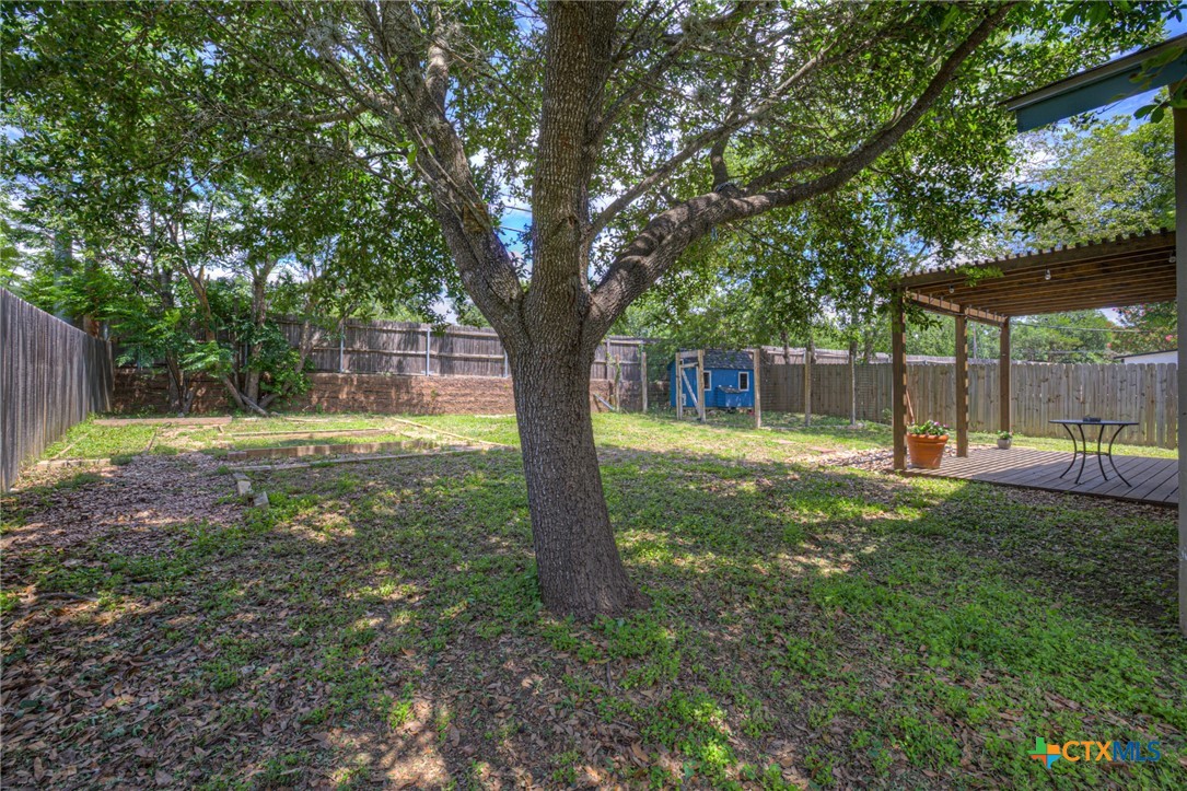 main property photo 35