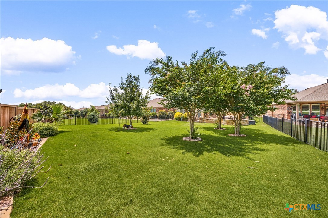 main property photo 29