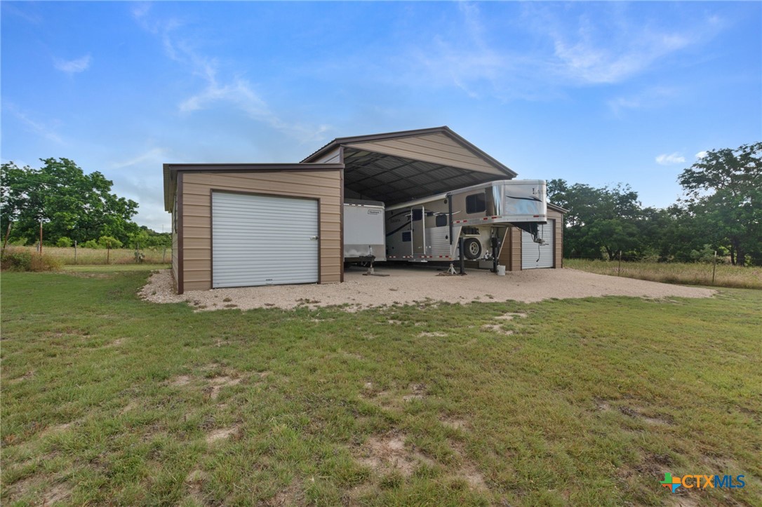 main property photo 11