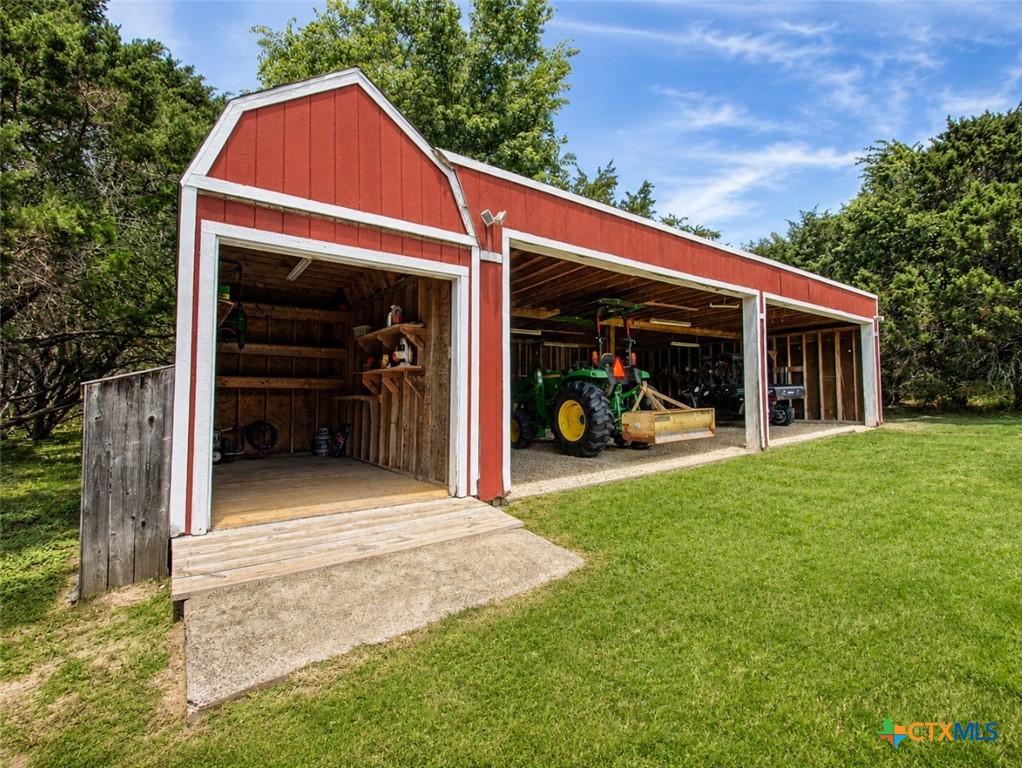 main property photo 44