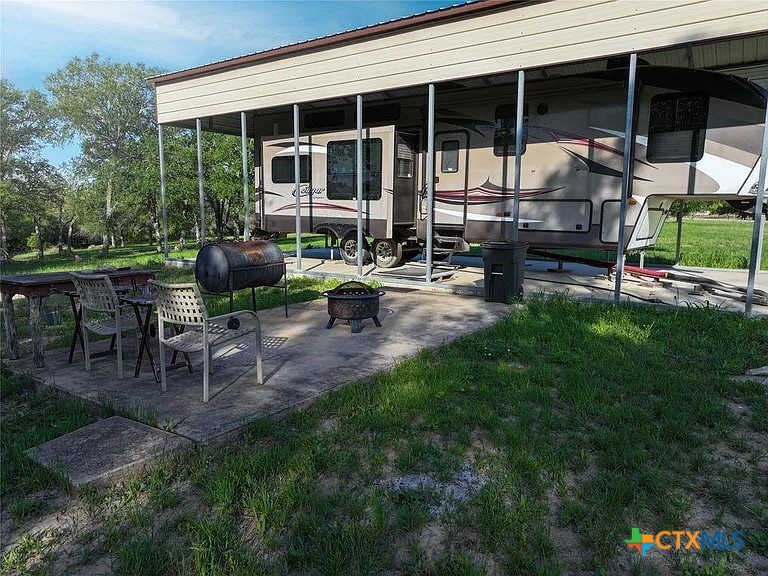 main property photo 27