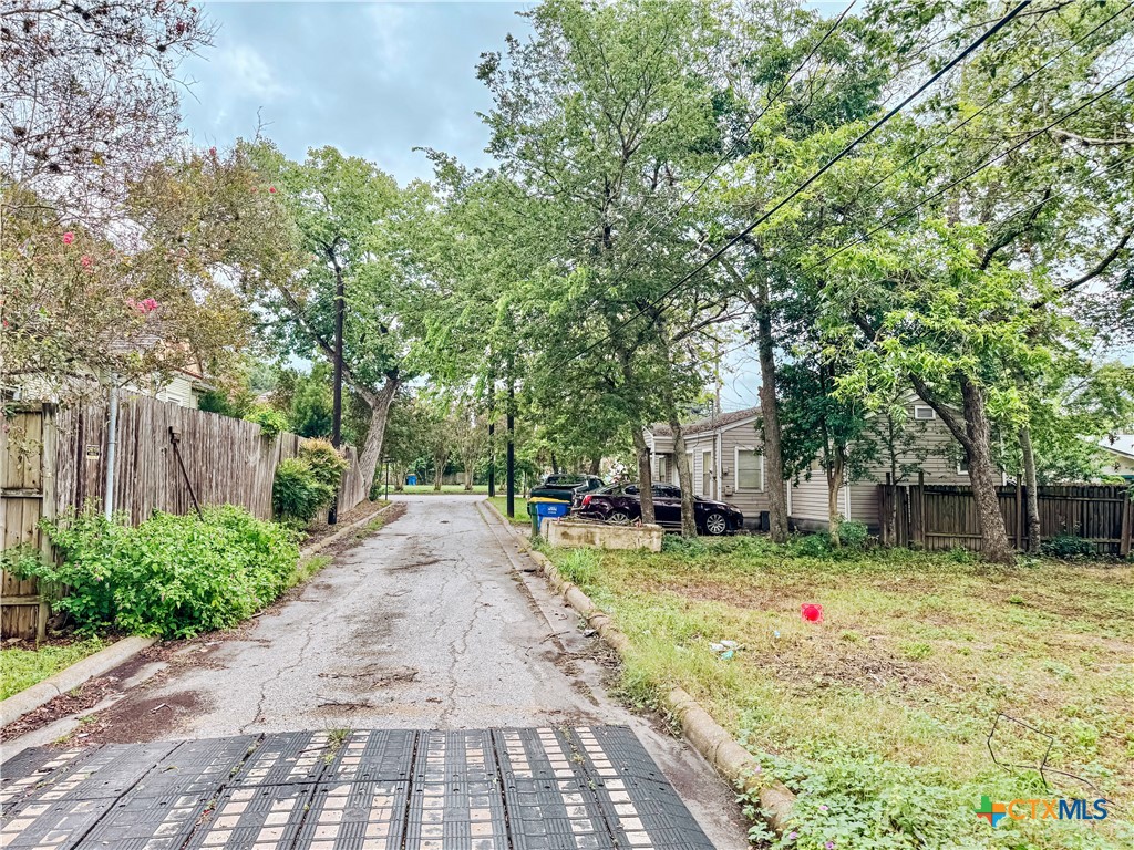 main property photo 8